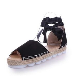 NWOT Platform Ankle Ribbon Tie Sandals
